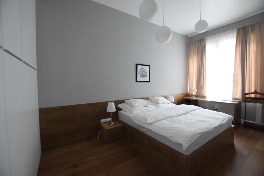Luxury Apartment By Hi5 - Szervita Suite Budapeste Exterior foto